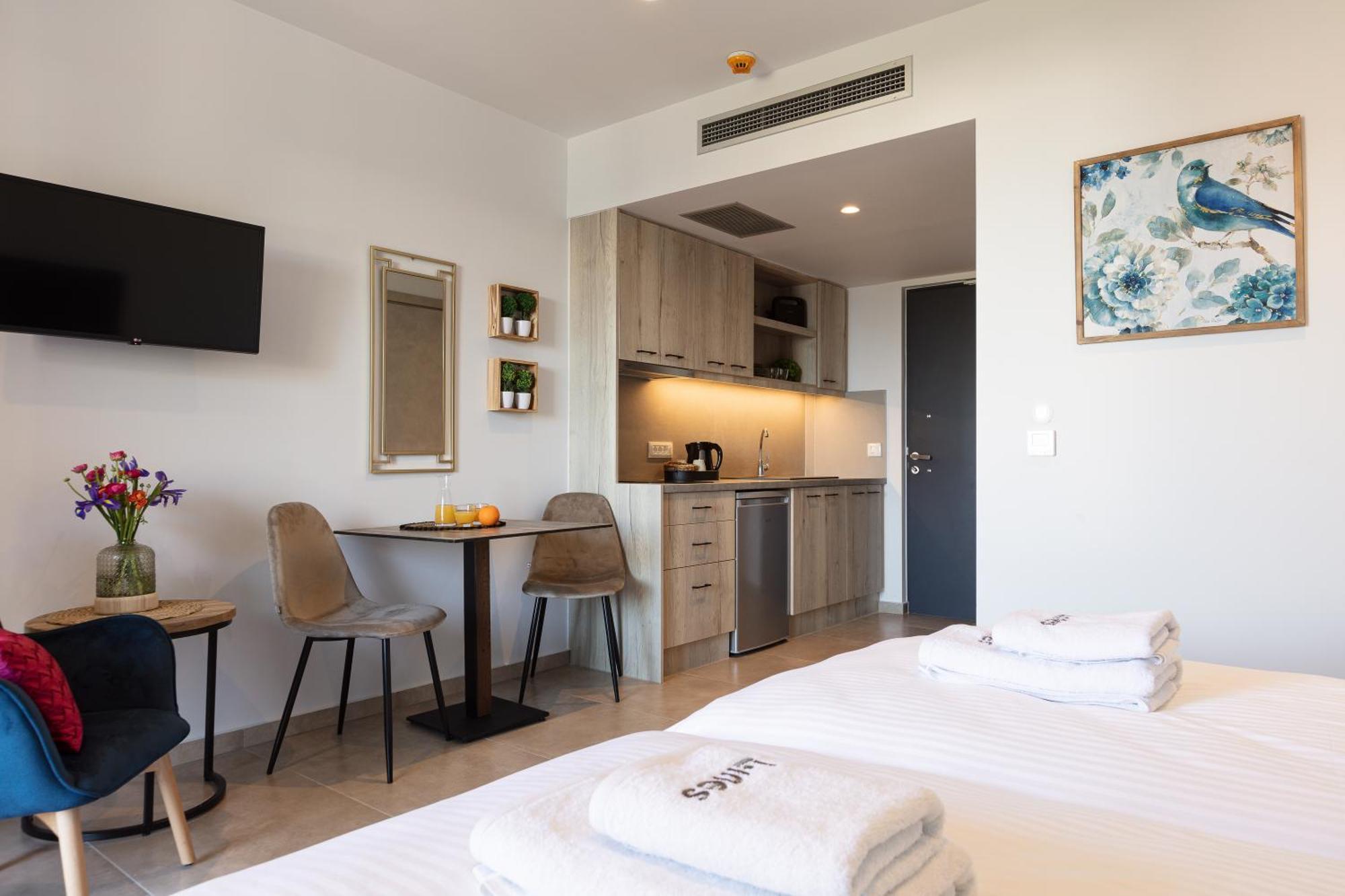Lines Concept Accommodation 레팀노 외부 사진